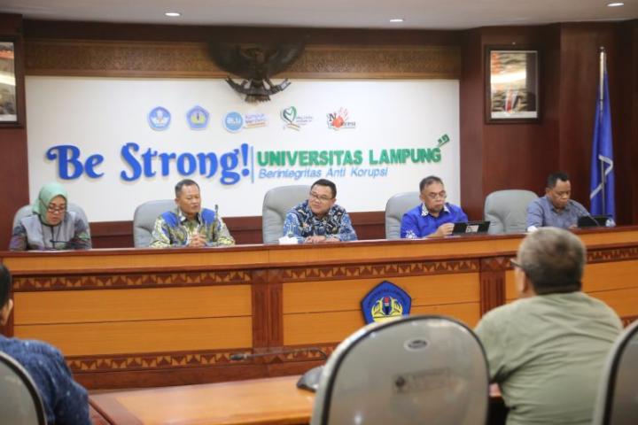 Unila Raih Ulasan Positif pada Akreditasi Internasional FIBAA untuk FH dan FISIP